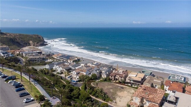Building Photo - 33925 Faeroe Bay