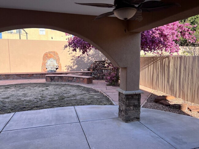 Building Photo - Wonderful remodeled 4 bedroom, 3 bathroom ...