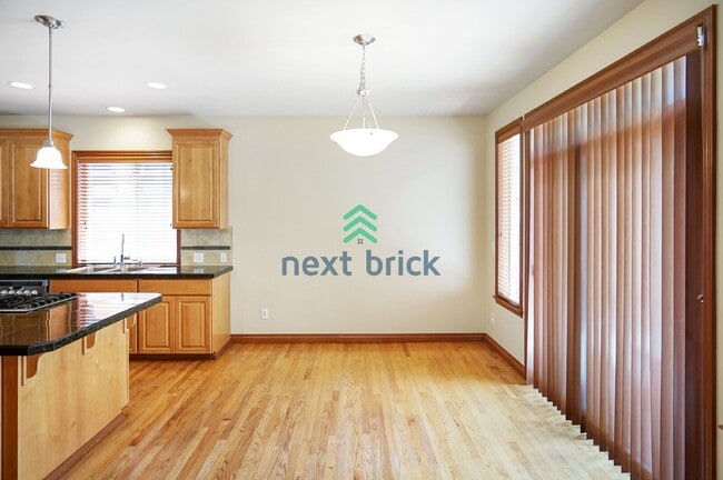 Building Photo - Stunning 3-Bedroom, 3.5-Bathroom Home in Desirable Woodinville