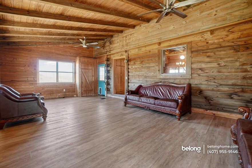 Building Photo - 1330 Niatross St