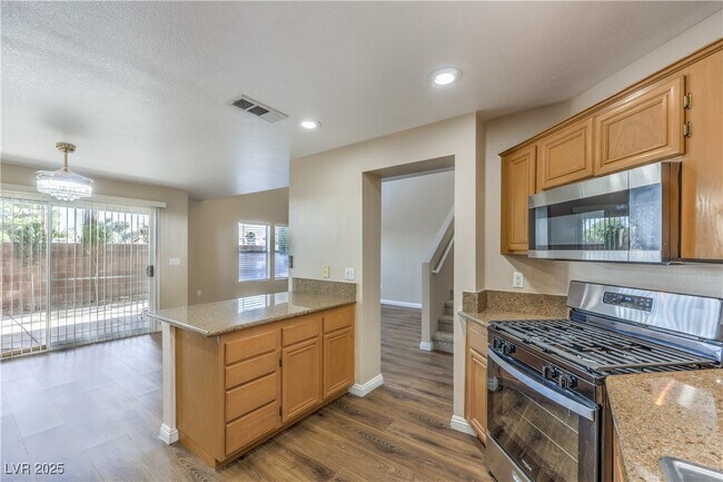 Building Photo - 1452 Rothwell Ct