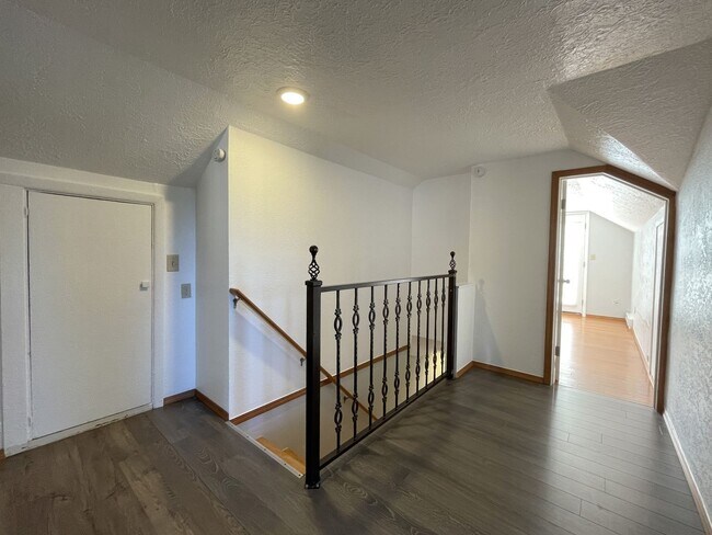 Building Photo - foulc01