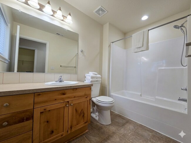 Building Photo - 3/2.5 Townhome with walking trails outside backyard!