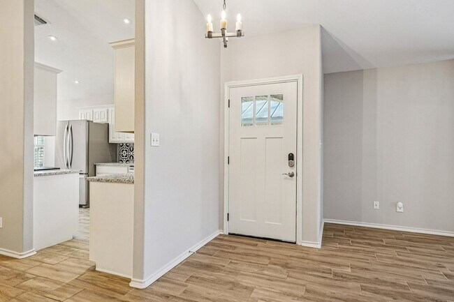 Building Photo - 127 Terrace Ln