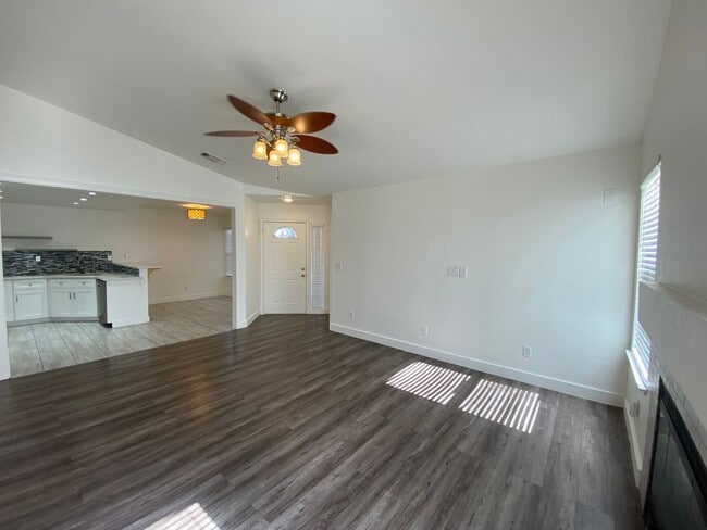 Building Photo - Gorgeous Corner Lot with Large Backyard