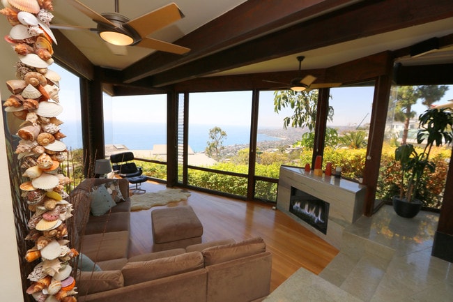 Building Photo - 785 Alta Vista Way