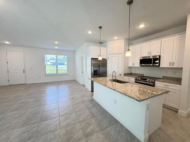 Building Photo - 442 Marion Oaks Course