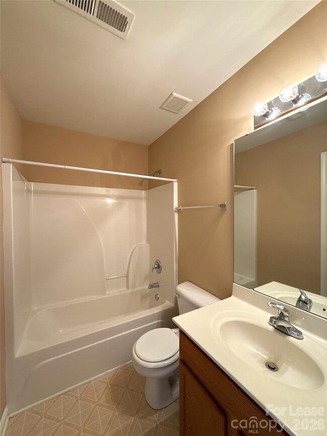 Building Photo - 7206 Oakwinds Ct