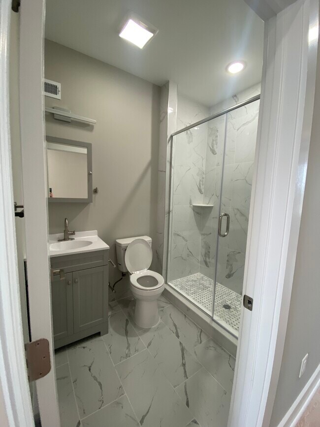 Building Photo - 1934 S Norwood St