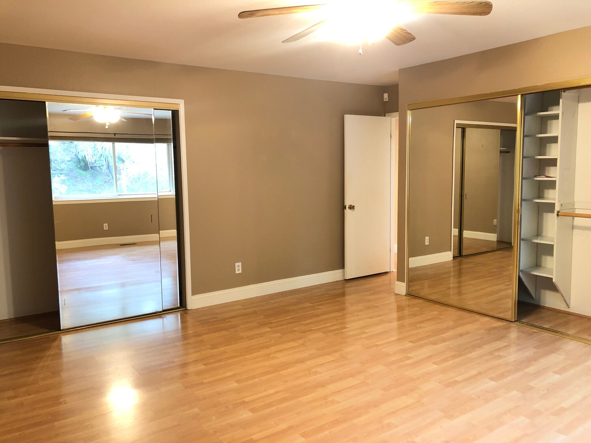 Building Photo - 251 Silverado Ct