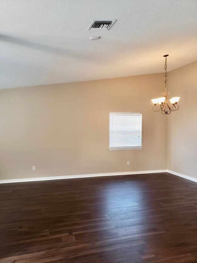 Building Photo - Beautiful home with Swimming Pool in the Hammocks. 4 bedroom 2 bath -Pool lawn service included!!!