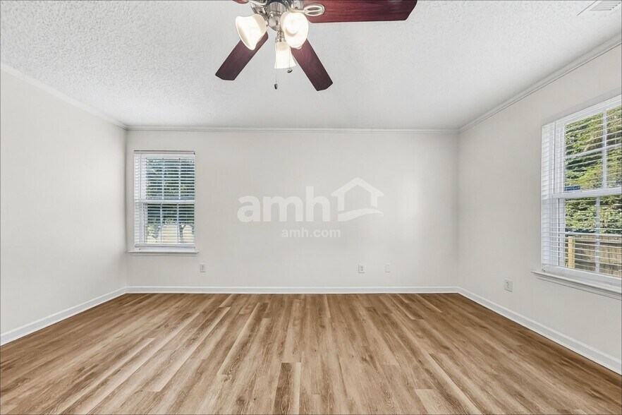 Building Photo - 1308 Crestfield Ct
