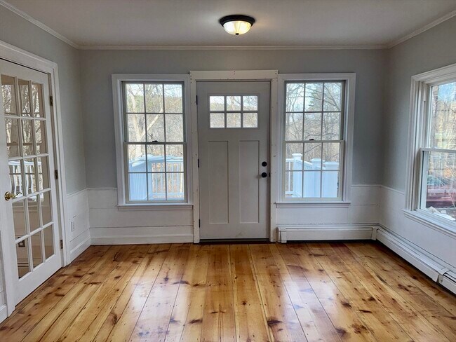 Building Photo - 25 Pine St