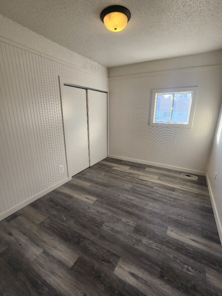 Building Photo - 1703 7th Ave