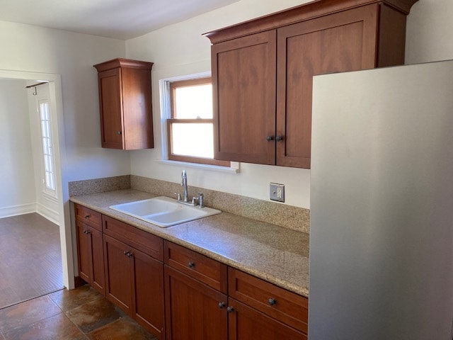 Kitchen - 1042 S Hudson Ave