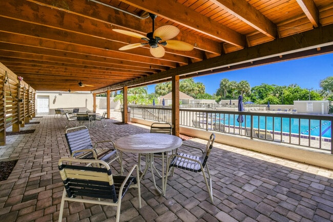 Building Photo - 3071 30th Ct