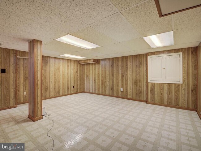 Building Photo - 13907 Concord Ave