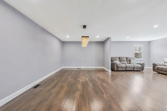 Building Photo - 449 Nassau Ave