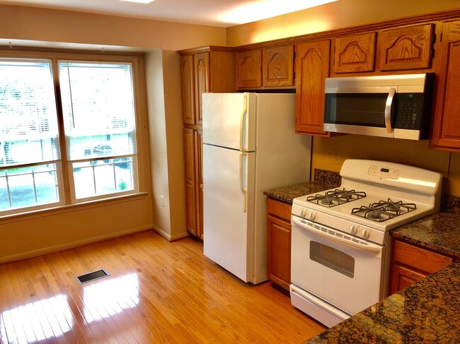 Building Photo - 13836 Coleman Ct