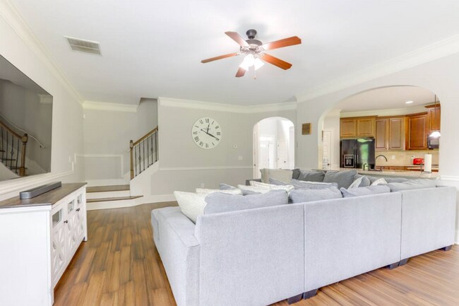 Building Photo - 135 Ravens Landing