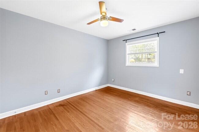 Building Photo - 3519 Benard Ave