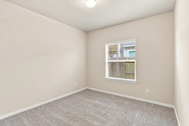 Building Photo - 13322 Sea Breeze Dr