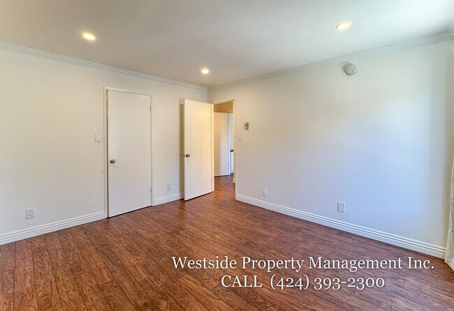Building Photo - 8163 Redlands St
