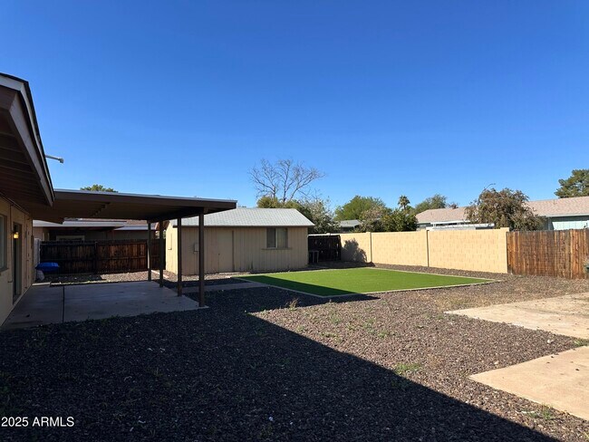 Building Photo - 1802 W Villa Rita Dr