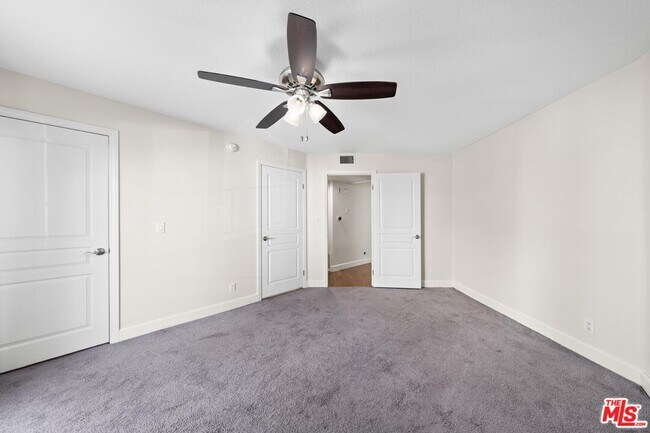 Building Photo - 1633 S Bentley Ave