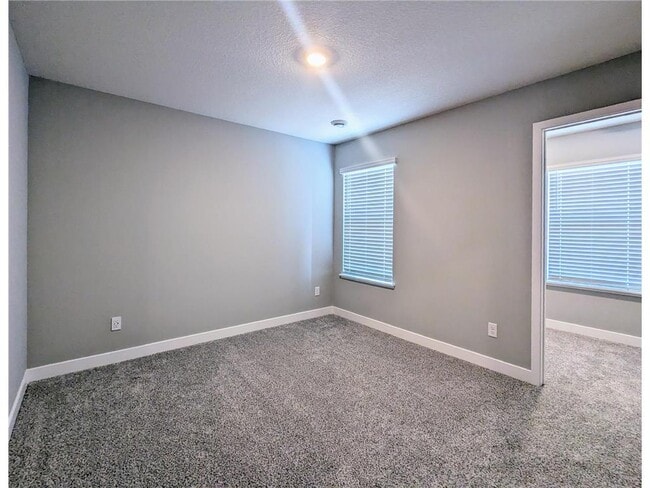 Building Photo - 17092 Dysart Pl