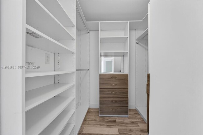 Building Photo - 50 Menores Ave