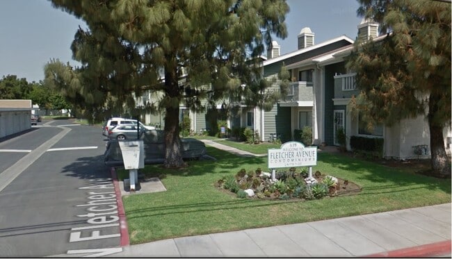 Primary Photo - 639 W Fletcher Ave