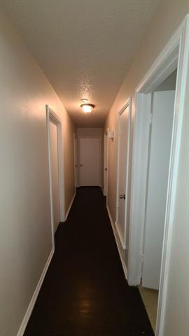 Building Photo - 626 Little Creek Dr