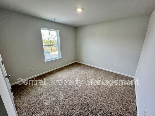 Building Photo - 458 Haddon Trl
