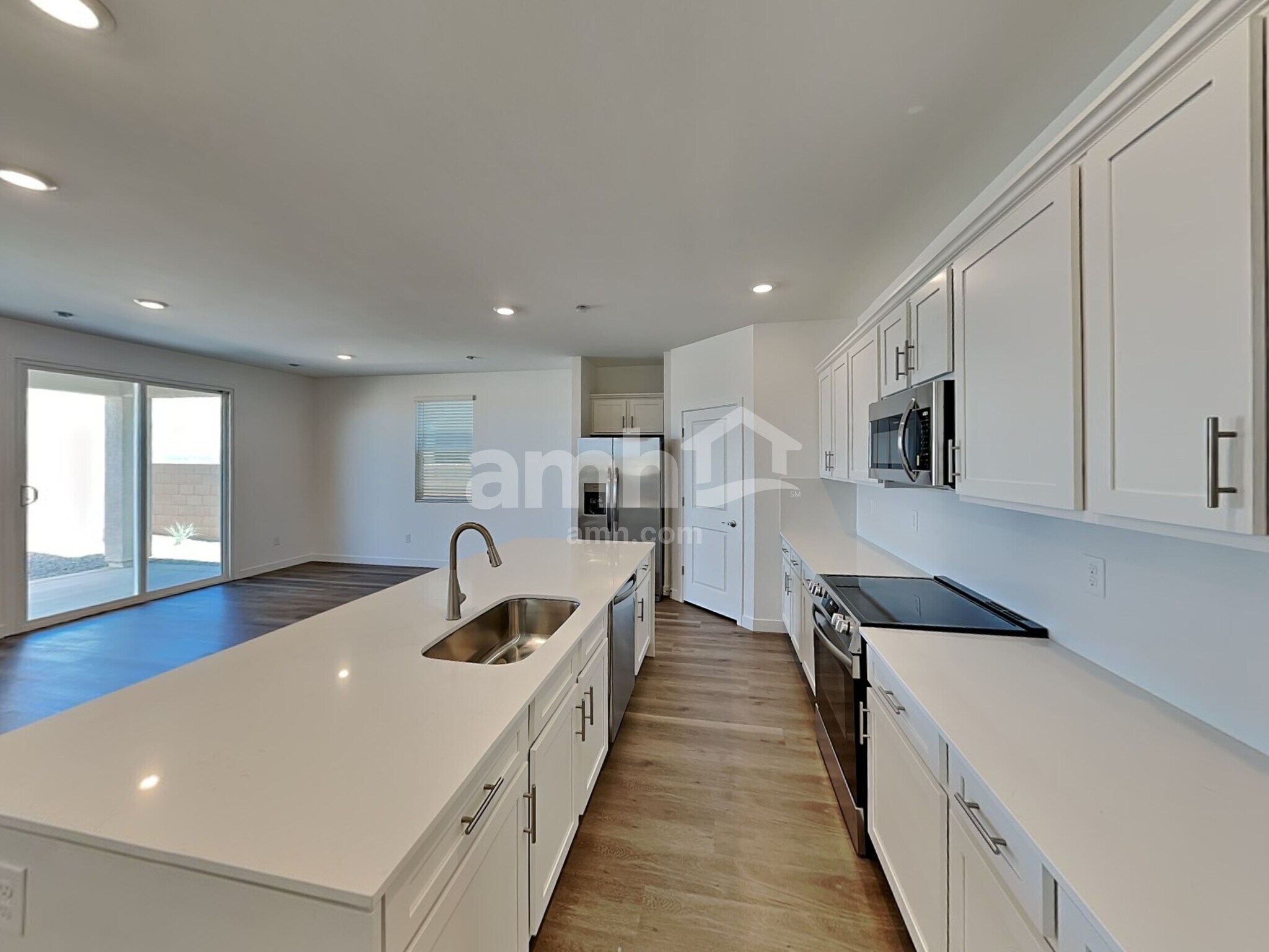 Building Photo - 9555 Harkes Dr