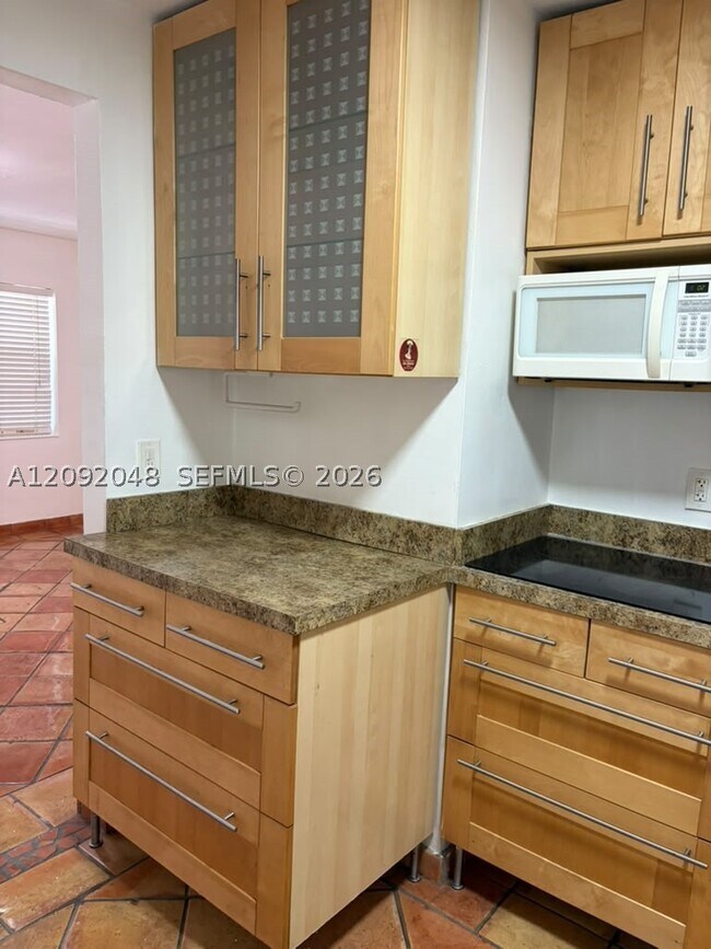 Building Photo - 645 NE 77th St