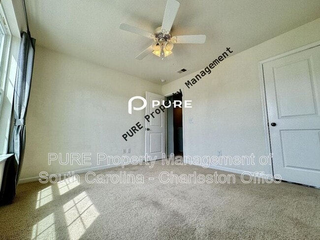 Building Photo - 239 Swamp Creek Ln