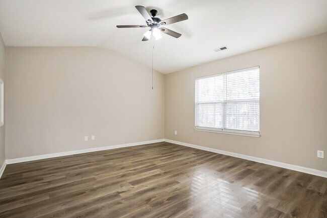 Building Photo - 230 Appsmill Pl