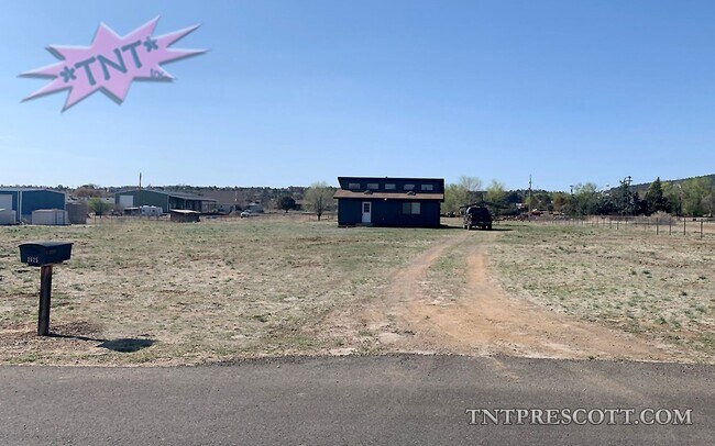 Building Photo - Home in Williamson Valley