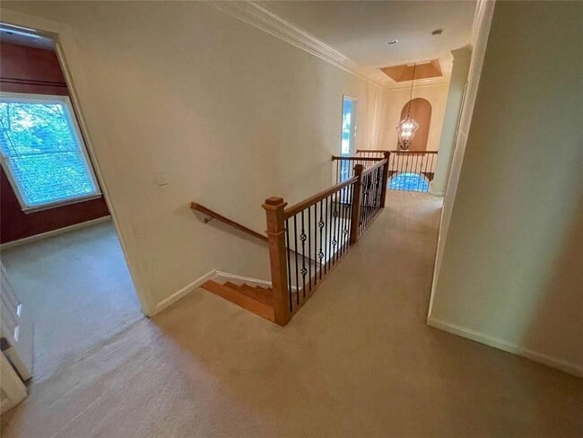 Building Photo - 1378 Greencrest Ct SW