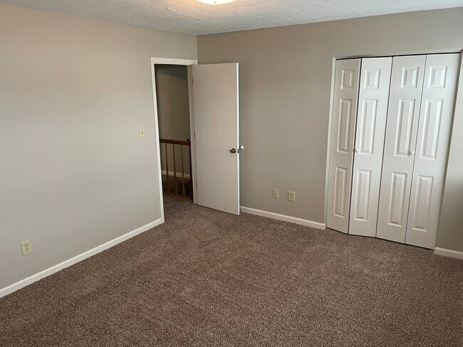 Building Photo - 455 Three Springs Rd