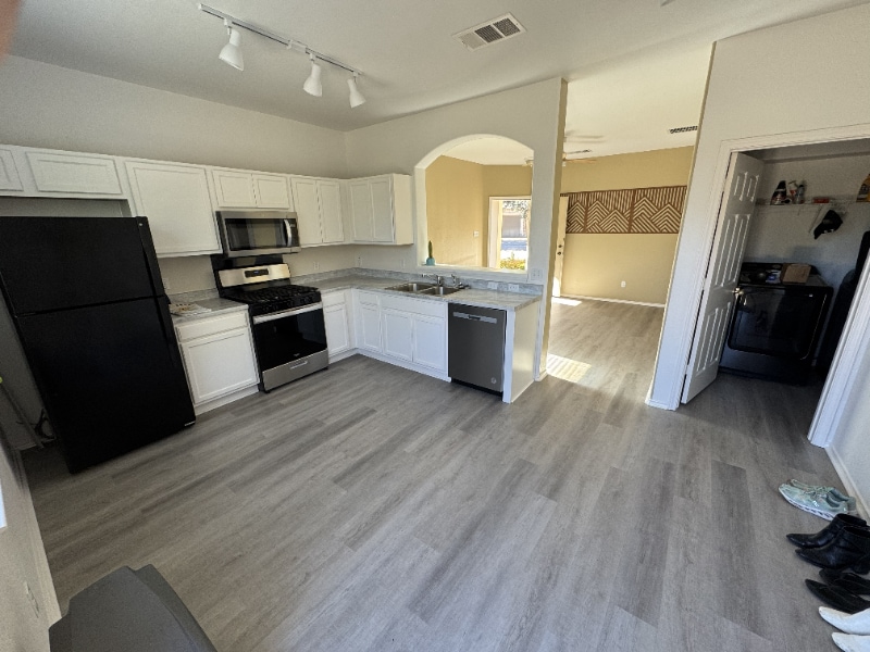 Building Photo - 14613 Walt Whitman Trail