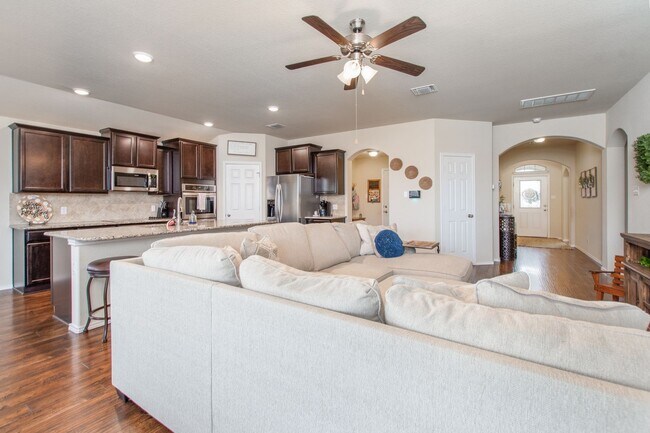 Building Photo - 1214 Juneberry Pk Dr