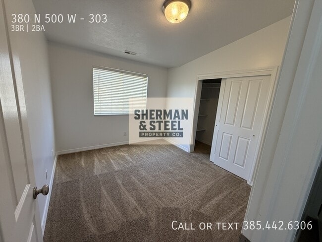 Building Photo - 380 N 500 W