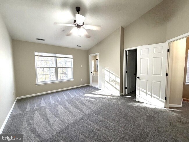 Building Photo - 623 Trout Run Ct