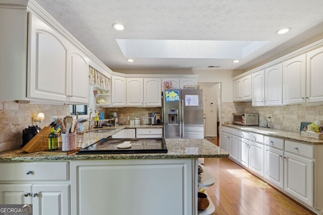 Building Photo - 505 Summerhill Pl