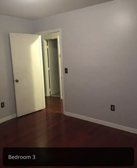 Room 1 - 1727 Tanglewood Ct