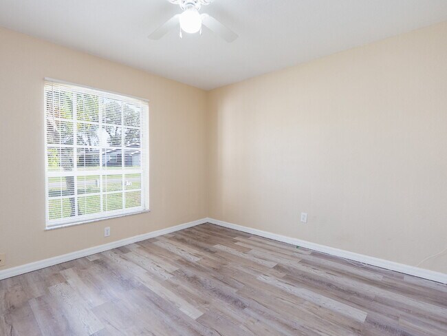 Building Photo - RENT THIS HOME WITH ZERO DEPOSIT