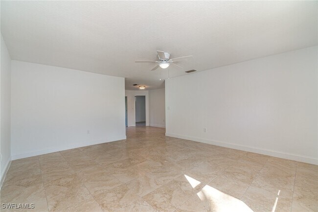 Building Photo - 145 Glenholm Ave