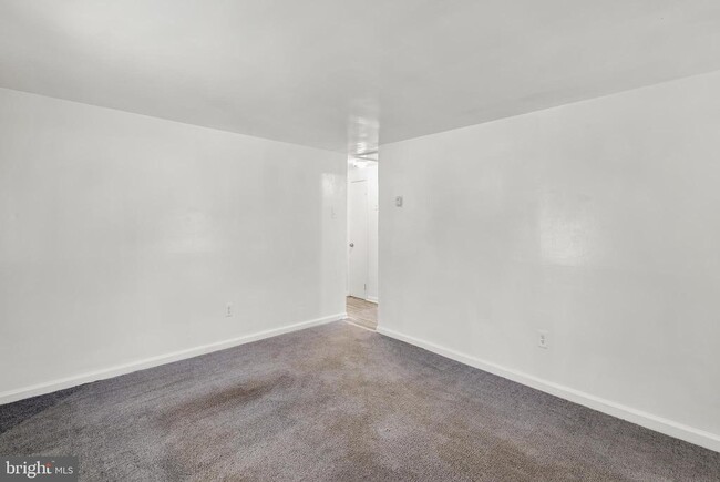 Building Photo - 505-B Evesham Rd